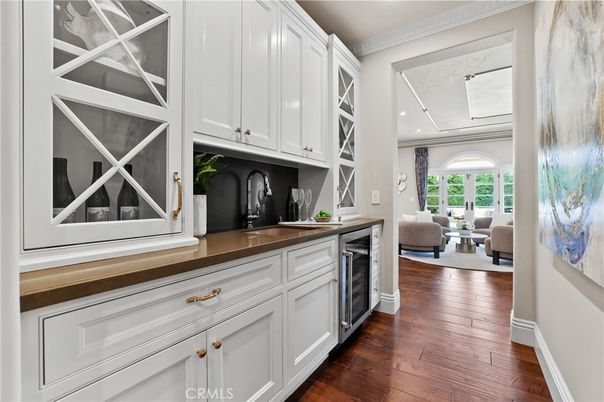 Interior, Kitchen, Living room, Recessed Lighting, Wood Texture Flooring