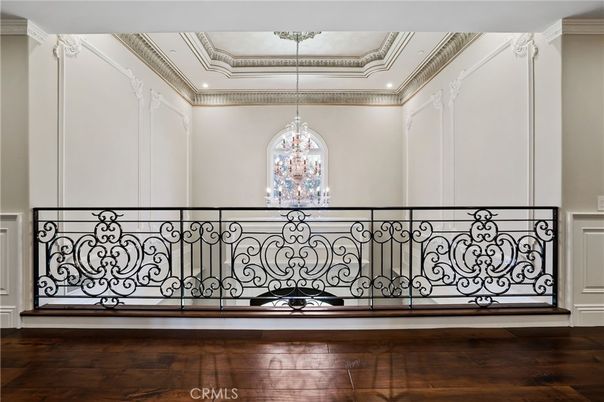 Chandelier, Interior, Recessed Lighting, Wood Texture Flooring