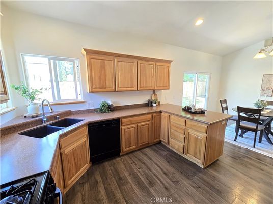 Dining room, Interior, Kitchen, Recessed Lighting, Wood Texture Flooring