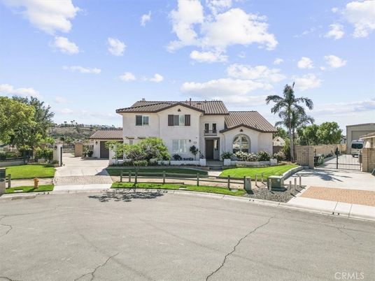 Backyard, Exterior, Facade, Mediterranean