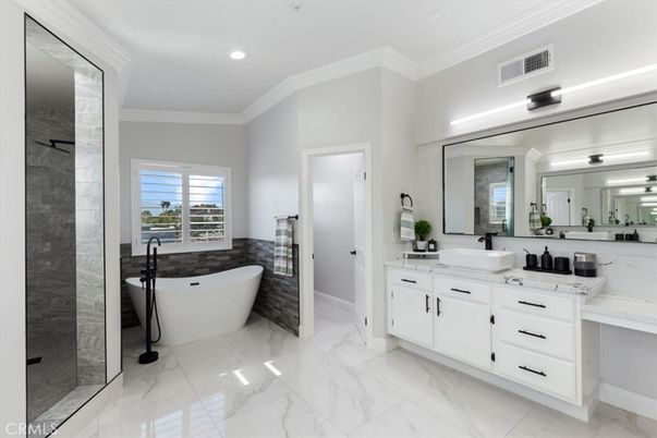 Bathroom, Dual Sink Vanities, Free Standing Baths, Interior, Marble, Recessed Lighting