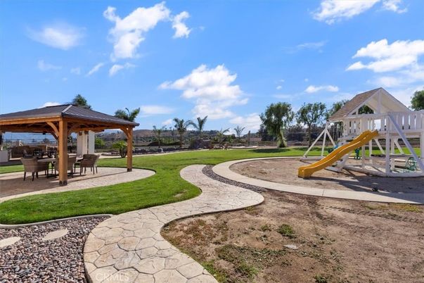 Backyard, Exterior, Playground