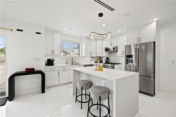 Interior, Kitchen, Pendant Lights, Recessed Lighting, Stainless Steel Appliances