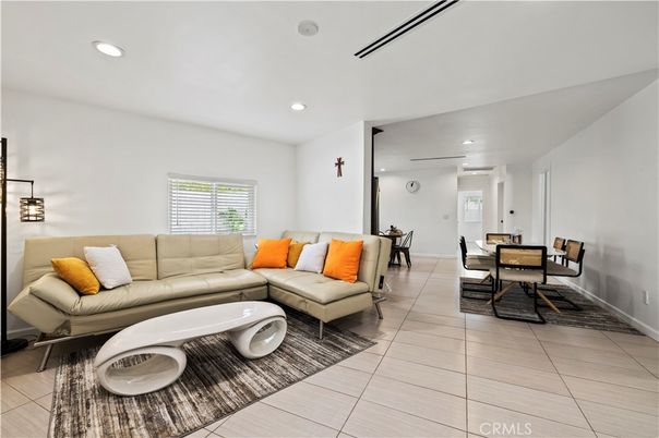 Dining room, Interior, Living room, Recessed Lighting