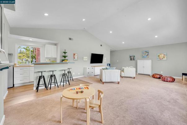 Interior, Kitchen, Living room, Recessed Lighting, Wood Texture Flooring