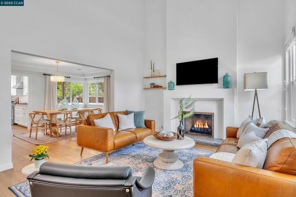 Chandelier, Dining room, Fireplace, Interior, Living room, Pendant Lights, Wood Texture Flooring