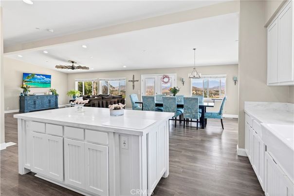 Dining room, Interior, Kitchen, Pendant Lights, Recessed Lighting, Wood Texture Flooring