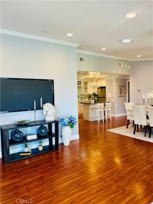 Dining room, Interior, Kitchen, Recessed Lighting, Wood Texture Flooring