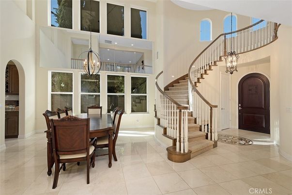Chandelier, Dining room, Interior, Pendant Lights