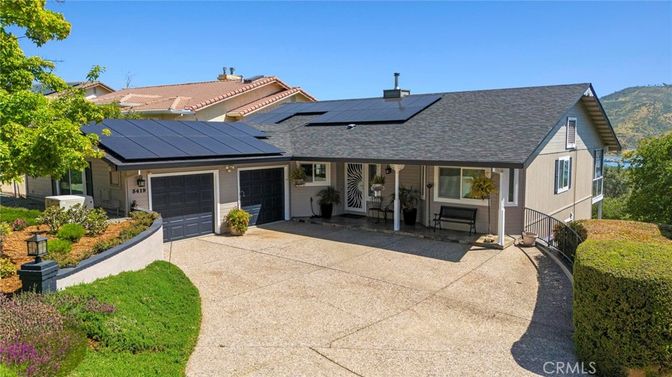 Attached, Exterior, Facade, Solar Panels, Cape Cod