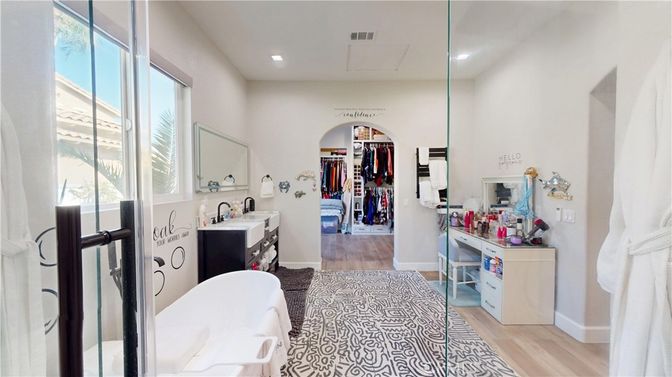 Interior, Recessed Lighting, Wood Texture Flooring