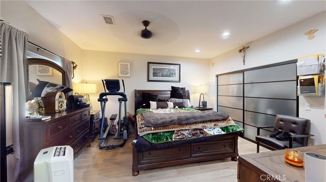 Fitness Equipment, Interior, Recessed Lighting, Wood Texture Flooring