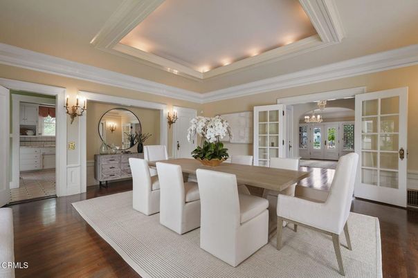 Chandelier, Dining room, Interior, Wood Texture Flooring