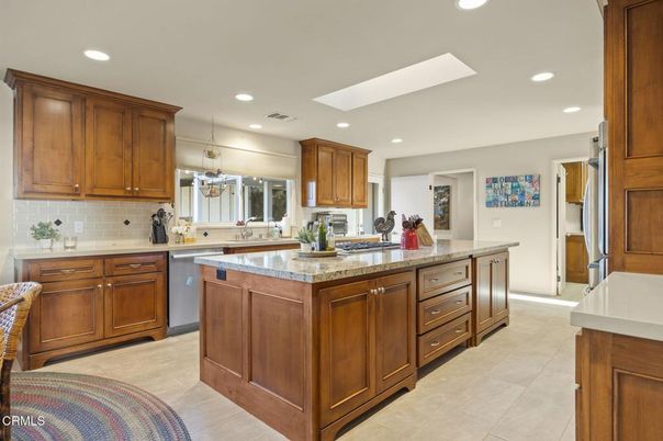 Chandelier, Interior, Kitchen, Recessed Lighting, Stainless Steel Appliances