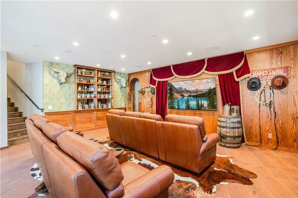 Interior, Living room, Recessed Lighting, Theatre Room, Wood Texture Flooring, Wooden Walls