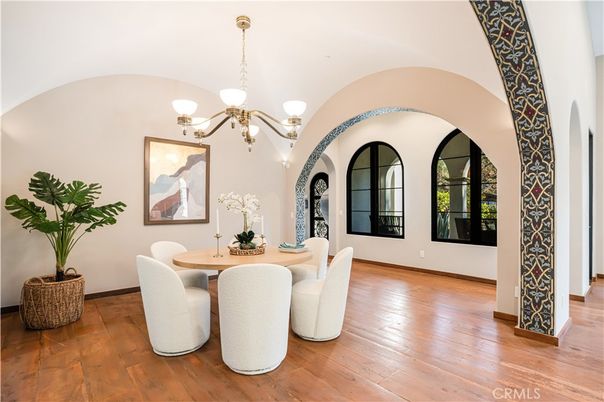 Chandelier, Dining room, Interior, Wood Texture Flooring