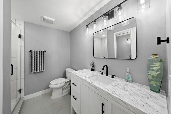 Bathroom, Dual Sink Vanities, Interior