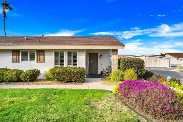 Backyard, Exterior, Facade, Ranch