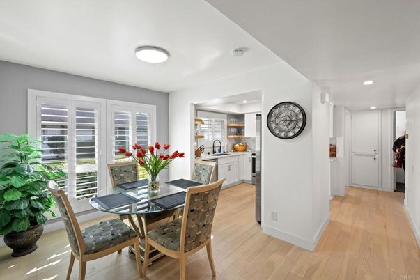 Dining room, Interior, Kitchen, Recessed Lighting, Wood Texture Flooring