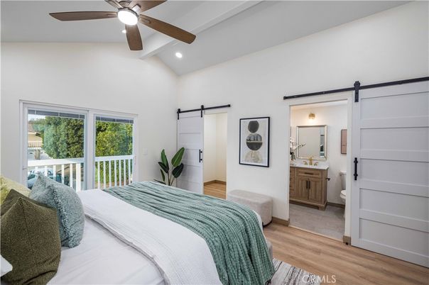 Bathroom, Bedroom, Interior, Recessed Lighting, Wood Texture Flooring