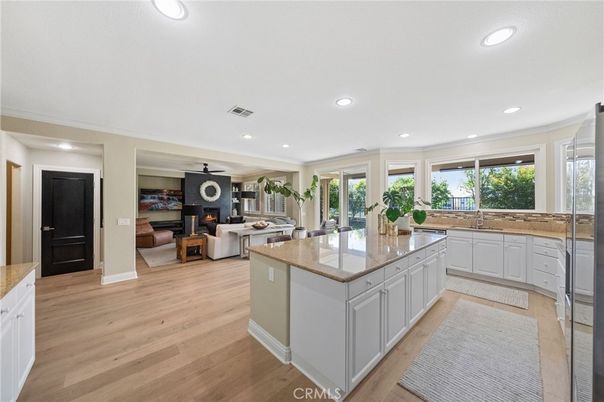 Interior, Kitchen, Living room, Recessed Lighting, Wood Texture Flooring