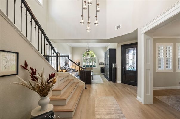 Interior, Pendant Lights, Wood Texture Flooring