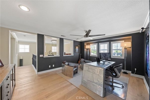 Home Office, Interior, Recessed Lighting, Wood Texture Flooring