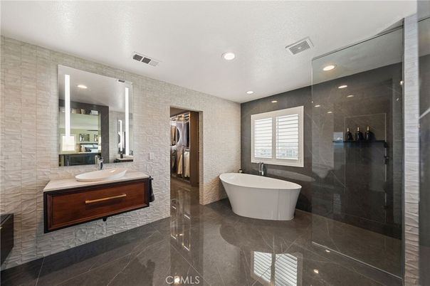 Bathroom, Dual Sink Vanities, Free Standing Baths, Glass Shower, Interior, Recessed Lighting