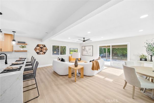 Dining room, Interior, Living room, Pendant Lights, Recessed Lighting, Wood Texture Flooring