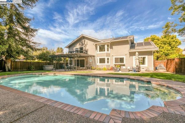 Exterior, Pool, Solar Panels