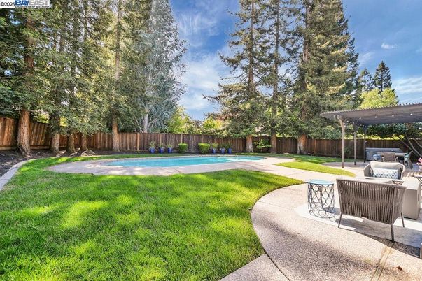 Backyard, Exterior, Pool