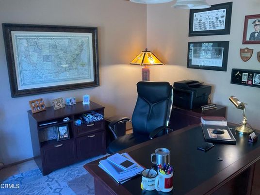 Home Office, Interior