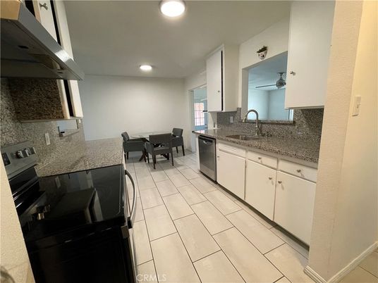 Dining room, Interior, Kitchen, Recessed Lighting