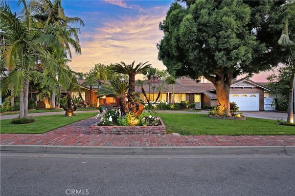 Backyard, Detached Garage, Exterior, Facade, Mediterranean