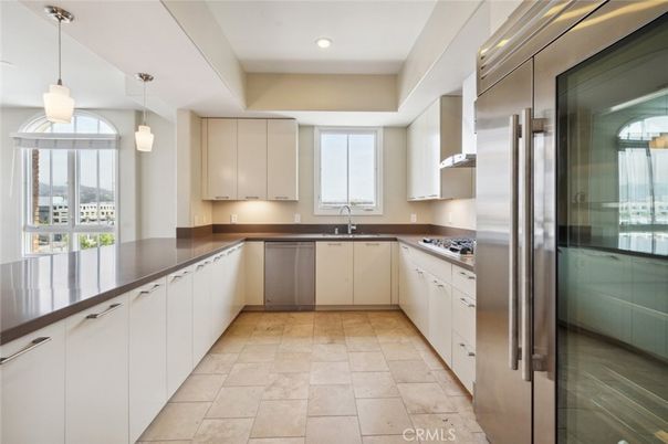 Interior, Kitchen, Pendant Lights, Recessed Lighting, Stainless Steel Appliances