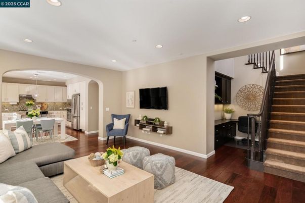 Dining room, Interior, Kitchen, Living room, Pendant Lights, Recessed Lighting, Stainless Steel Appliances, Wood Texture Flooring