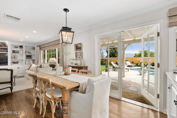 Dining room, Interior, Living room, Pendant Lights, Recessed Lighting, Wood Texture Flooring