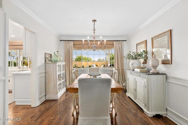 Chandelier, Dining room, Interior, Pendant Lights, Wood Texture Flooring