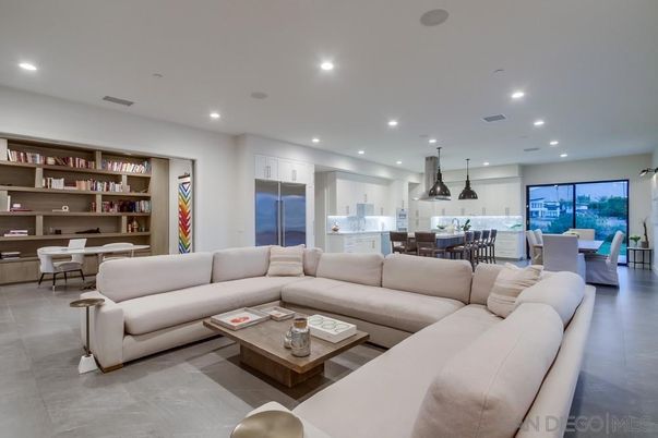 Dining room, Interior, Kitchen, Living room, Pendant Lights, Recessed Lighting, Stainless Steel Appliances