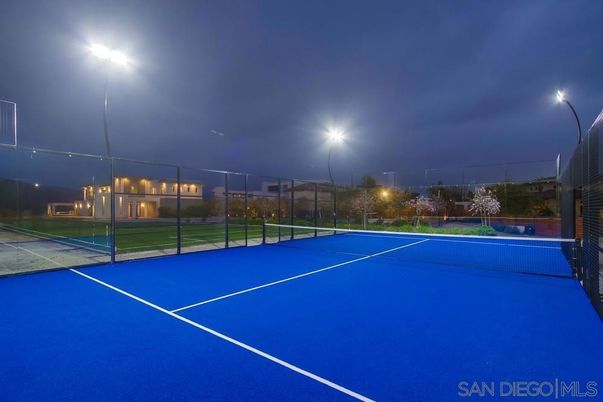 Exterior, Tennis Courts
