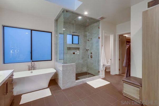 Bathroom, Free Standing Baths, Glass Shower, Interior, Recessed Lighting