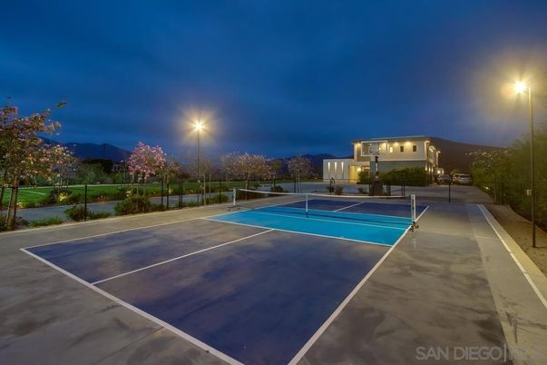 Exterior, Tennis Courts