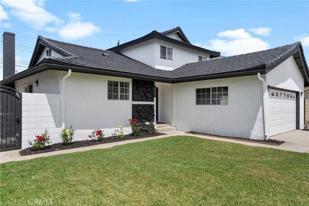Backyard, Detached Garage, Exterior