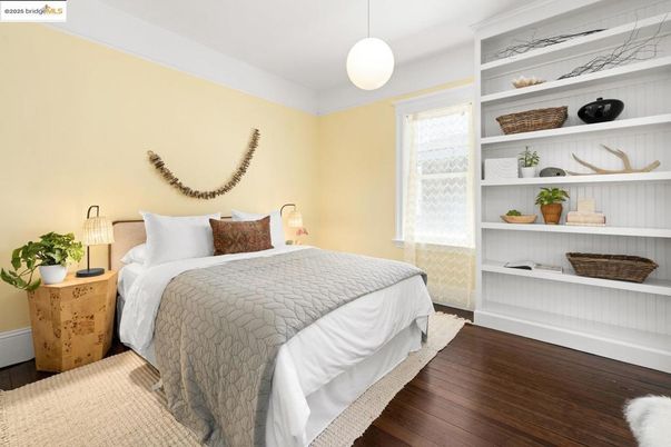 Bedroom, Interior, Pendant Lights, Wood Texture Flooring