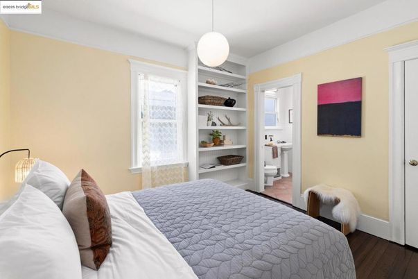 Bedroom, Interior, Pendant Lights, Wood Texture Flooring