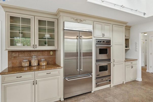 Interior, Kitchen, Stainless Steel Appliances