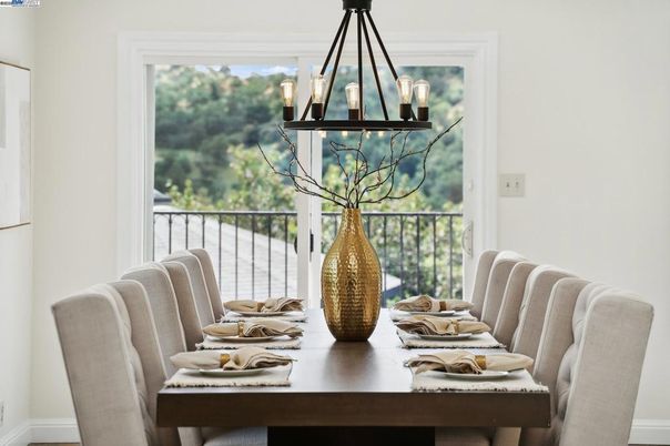 Chandelier, Dining room, Interior, Pendant Lights
