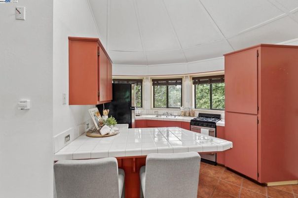 Interior, Kitchen, Tile Countertops