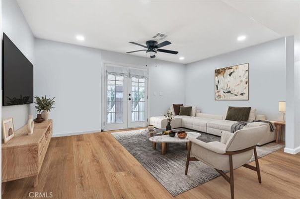 Interior, Living room, Recessed Lighting, Wood Texture Flooring