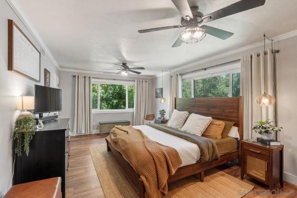 Bedroom, Interior, Pendant Lights, Wood Texture Flooring